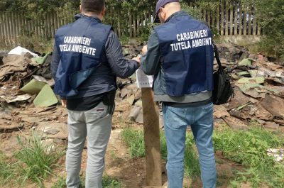 Dal terreno affiorano rifiuti alle porte di Lecce: sequestro e cinque denunce - Corriere Salentino