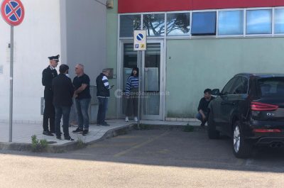 Esplode distributore automatico durante l'allestimento del negozio, grave 23enne - Corriere Salentino