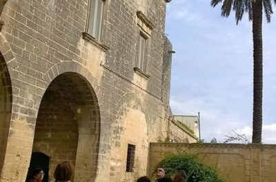"Appuntamento in Giardino", il Palazzo Baronale di Caprarica di Lecce apre al pubblico - Corriere Salentino