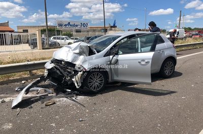 Incidente sulla 101, un tir si ribalta: traffico bloccato sulla statale, tre feriti - Corriere Salentino