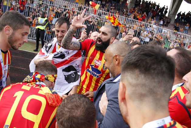 Il Lecce in serie A, un'emozione senza tempo... un anno dopo - Corriere Salentino