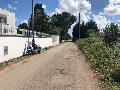 Tragico incidente nella periferia di Monteroni, si schianta in scooter contro un muro: muore in ospedale 58enne - Corriere Salentino