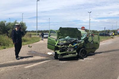 Schianto tra due auto sulla Nardò - Avetrana: muore una donna, due feriti con "codice rosso" - Corriere Salentino