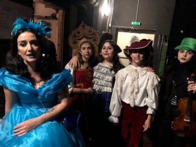 Pinocchio, lo spettacolo del Damus con la regia di Scarpa riempie il teatro di bambini e famiglie - Corriere Salentino