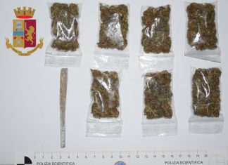 Spacciatore fugge al controllo e si nasconde in casa, nei guai 25enne