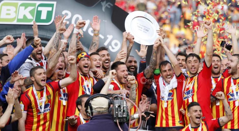 “A”more giallorosso: le immagini della festa di una città che ora può ripartire - Corriere Salentino