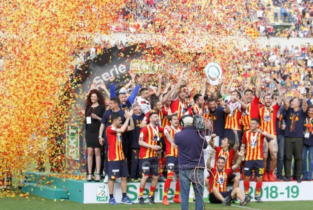 “A”more giallorosso: le immagini della festa di una città che ora può ripartire - Corriere Salentino