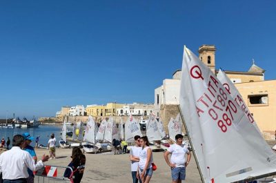 Trofeo Optisud, a Gallipoli 200 imbarcazioni per la tappa di una regata nazionale ecosostenibile - Corriere Salentino