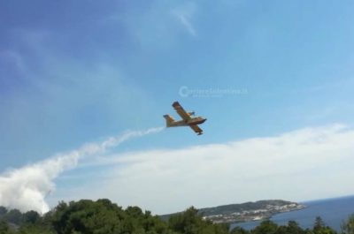 Incendi estivi, continua il "tour de force" dei vigili del fuoco: brucia la litoranea tra Castro e S.Cesarea - Corriere Salentino