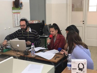 Capece, “La scuola alla radio”: gli studenti diventano radiogiornalisti con un laboratorio multimediale - Corriere Salentino