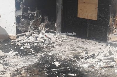 Raid incendiario nella notte: nel mirino l’ex sindaco di Ruffano Nicola Fiorito. A fuoco l’ingresso di casa - Corriere Salentino