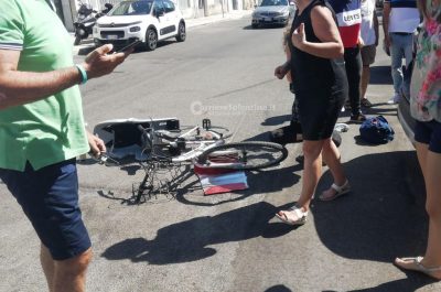 Colpita da un'auto durante un'inversione, corsa in ospedale per una 45enne leccese - Corriere Salentino