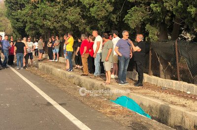 Tragedia sull'asfalto: perde la vita giovane centauro dopo lo scontro con un'auto - Corriere Salentino