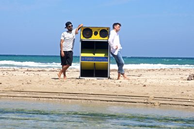 “Abbasciu allu Salentu” : la nuova hit estiva del duo Rankin Lele e Papa Leu - Corriere Salentino