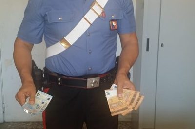 Addosso e in casa nascondeva quasi duemila euro di soldi falsi: 20enne finisce ai domiciliari - Corriere Salentino