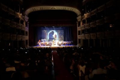 Grande successo per l’omaggio a Disney dell’Accademia Damus: tutto esaurito al Politeama - Corriere Salentino