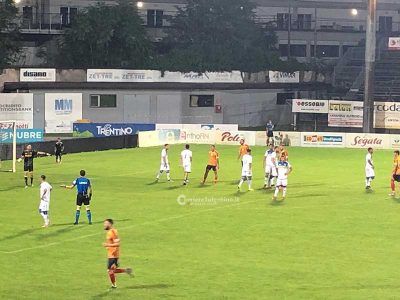 Amichevole Lecce-Frosinone 4-1. Un Lecce dai due volti nella sfida del Briamasco di Trento - Corriere Salentino