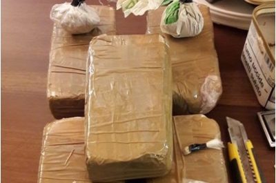 In casa presse per realizzare panetti di eroina ed oltre tre chili di droga: 34enne in carcere - Corriere Salentino