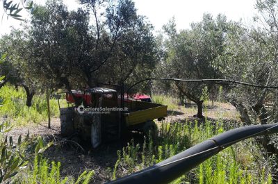 Il camper prende fuoco, turista si ustiona nel tentativo di spegnerlo. Incendiata anche una motoape - Corriere Salentino