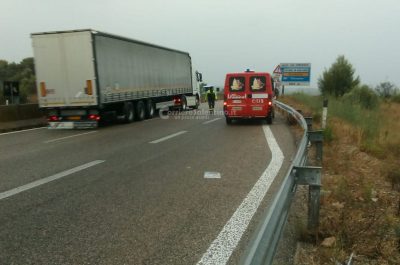 Alba di sangue sulla 101, esce fuori strada e si ribalta nei campi: muore sul colpo giovane mamma - Corriere Salentino