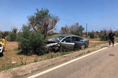 Schianto frontale sulla via del mare, cinque feriti: in due portati con "codice rosso" al Fazzi - Corriere Salentino