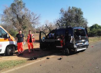 Schianto nel basso Salento, tre mezzi coinvolti e quattro feriti: un 19enne è grave al “Fazzi”