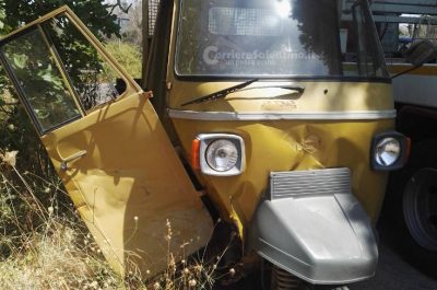 Violento schianto tra auto ed Ape, anziano contadino muore nel pomeriggio in ospedale - Corriere Salentino