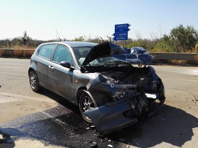 Schianto frontale sulla via del mare, quattro feriti: in ospedale anche una coppia di fidanzati - Corriere Salentino