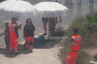 Malore in riva al mare, muore davanti agli occhi dei bagnanti: inutili i soccorsi - Corriere Salentino