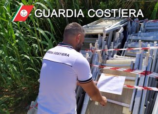 Ombrelloni e lettini da prenotare, ma era un lido abusivo