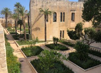 Mura Urbiche, riapre il portone di Palazzo Giaconia