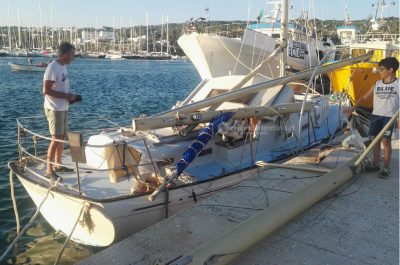 Maxi yacht si schianta contro la banchina e danneggia barca a vela - Corriere Salentino