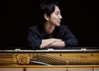 “Luce d’Oriente”, i pianisti Yiruma e Stefano Bollani protagonisti del festival di Otranto