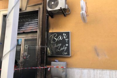 Bar devastato dalle fiamme, secondo incendio in un anno a due passi da Piazza Mazzini - Corriere Salentino