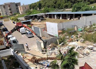 I carabinieri sequestrano documenti negli uffici comunali di Gallipoli, si indaga su un presunto abuso edilizio