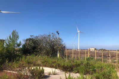 Discarica d’Aurio un anno dopo, guaina consumata, rifiuti ancora lì e abbandono - Corriere Salentino