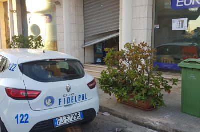 Ladri scatenati, in mezz'ora "visitano" centro scommesse e area di servizio: "caccia" alla banda - Corriere Salentino