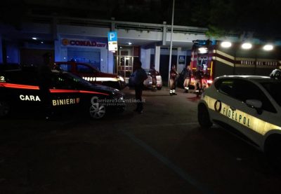 Appiccano le fiamme all’esterno del bar, ancora una intimidazione a Lecce. A fuoco anche camioncino dei panini a Seclì - Corriere Salentino