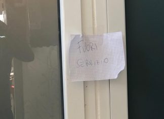 Quei disservizi anomali in alcuni lidi che i turisti denunciano. Bagno fuori servizio? Devi chiudere