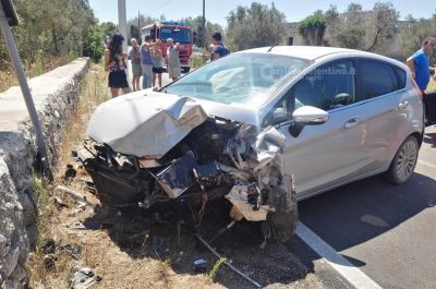 Violento schianto nel basso Salento, tre feriti: "codice rosso" per uno degli occupanti - Corriere Salentino