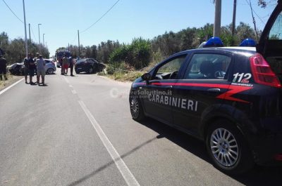Violento schianto nel basso Salento, tre feriti: "codice rosso" per uno degli occupanti - Corriere Salentino