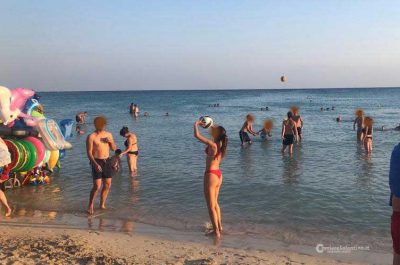 La carica dei maleducati: rifiuti abbandonati, palle che colpiscono donne incinte e occupazioni abusive - Corriere Salentino