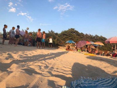 La carica dei maleducati: rifiuti abbandonati, palle che colpiscono donne incinte e occupazioni abusive - Corriere Salentino