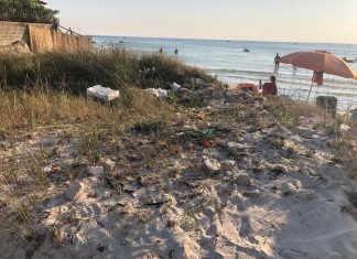 La carica dei maleducati: rifiuti abbandonati, palle che colpiscono donne incinte e occupazioni abusive