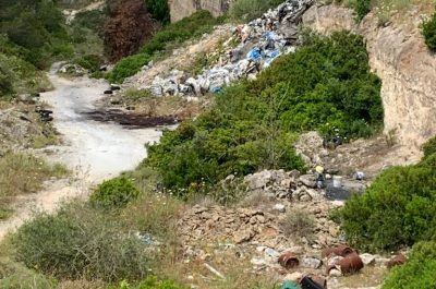 La discarica fantasma a due passi da Lecce che tutti ignorano: un camion scarica periodicamente e poi brucia - Corriere Salentino