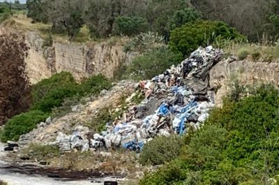 La discarica fantasma a due passi da Lecce che tutti ignorano: un camion scarica periodicamente e poi brucia - Corriere Salentino