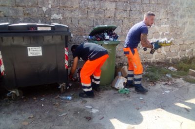 Via Vecchia Copertino ripulita dai rifiuti - Corriere Salentino