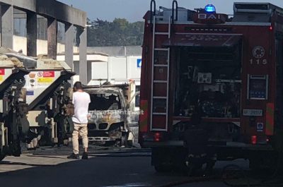 Fiamme nel deposito della Monteco, rogo distrugge tre mezzi: si indaga sulle cause - Corriere Salentino