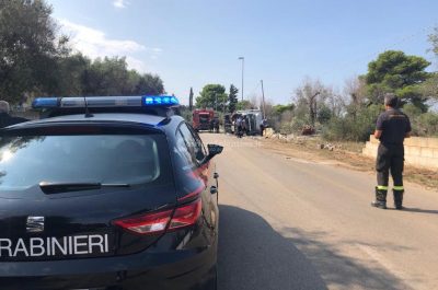Furgone si ribalta lungo la Monteroni-Copertino, ferito incastrato tra le lamiere - Corriere Salentino