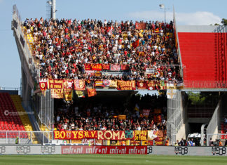 Assalto al taxi con a bordo tifosi della Roma: ultrà patteggia e torna in libertà
